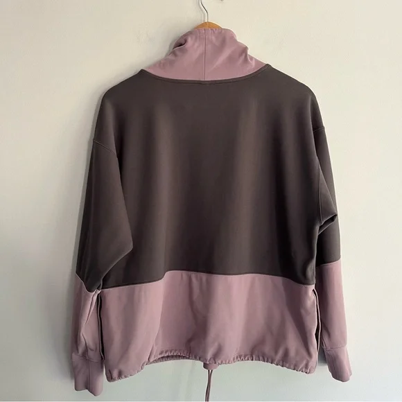 Athleta Gray and Pink Oversized Turtleneck Sweatshirt size Small - Picture 2 of 9